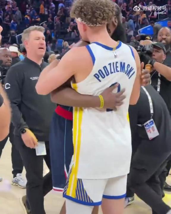 能打破附加赛不胜魔咒吗？库里赛后和哈登&小卡纷纷拥抱